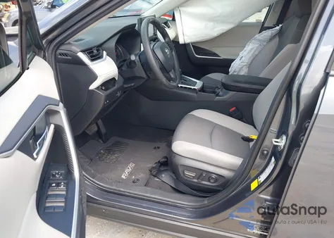 2020 Toyota Rav4 Xle z USA, uszkodzony, nr VIN 2T3W1RFV3LW090887